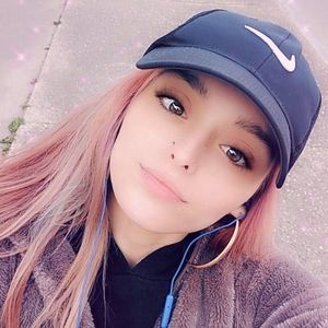 Meet your Posher, Leigha